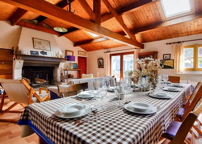 Maison Pour 6 Adultes 4 Enfants A 100m De La * Нуармутье